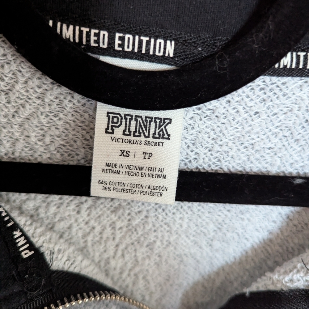 PINK Victoria's Secret Gray and Black Men's Sweater - Picture 2 of 3
